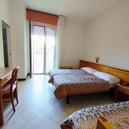 Hotel Excelsior Cervia Buitenkant foto