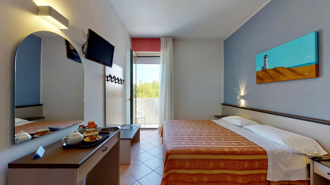 Hotel Excelsior Cervia Buitenkant foto