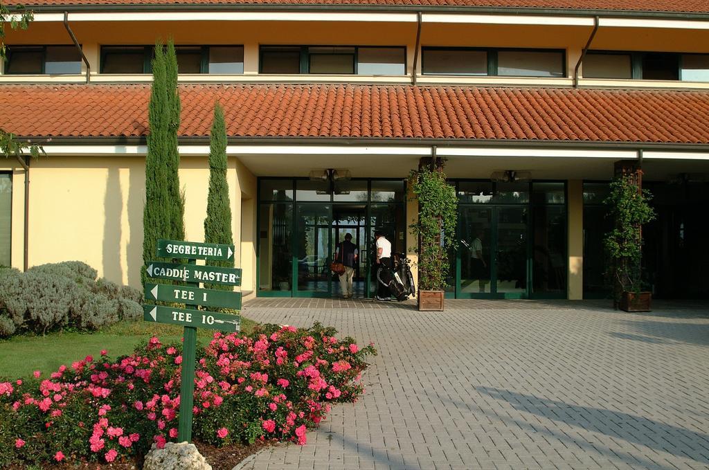 Hotel Excelsior Cervia Buitenkant foto