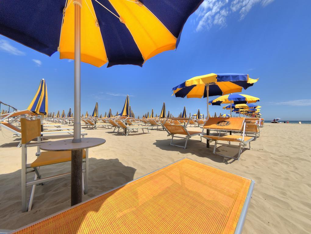 Hotel Excelsior Cervia Buitenkant foto