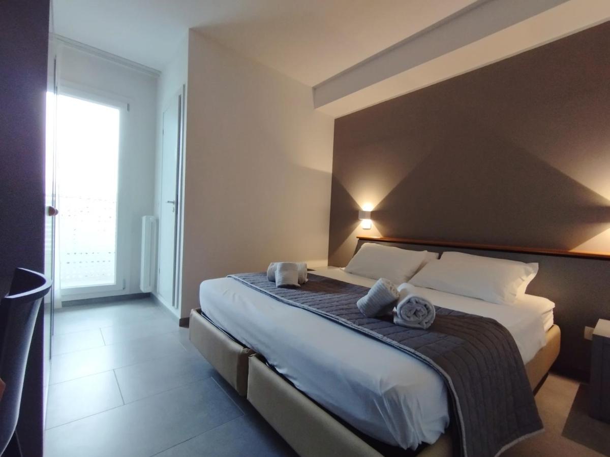 Hotel Excelsior Cervia Buitenkant foto
