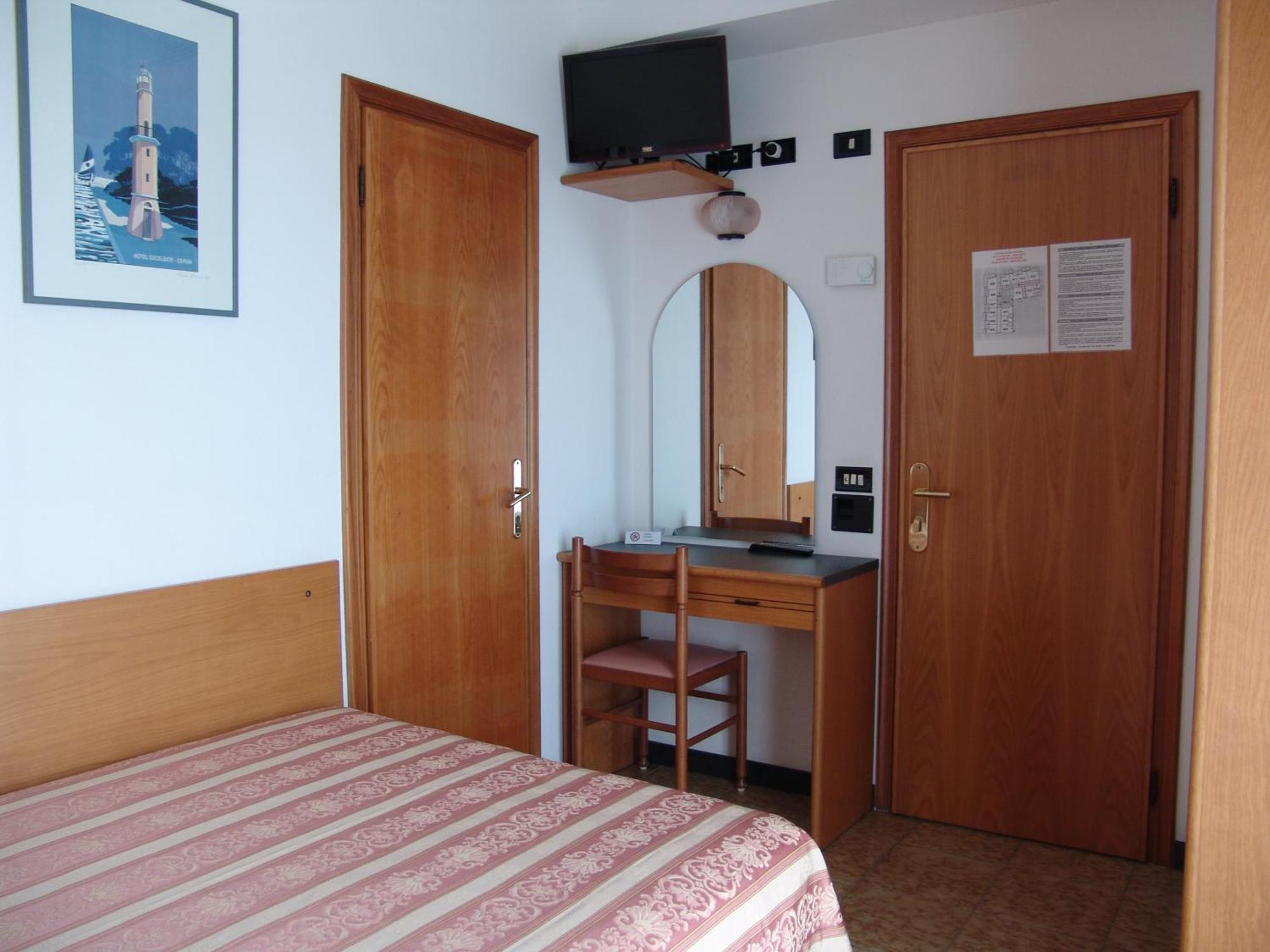 Hotel Excelsior Cervia Kamer foto