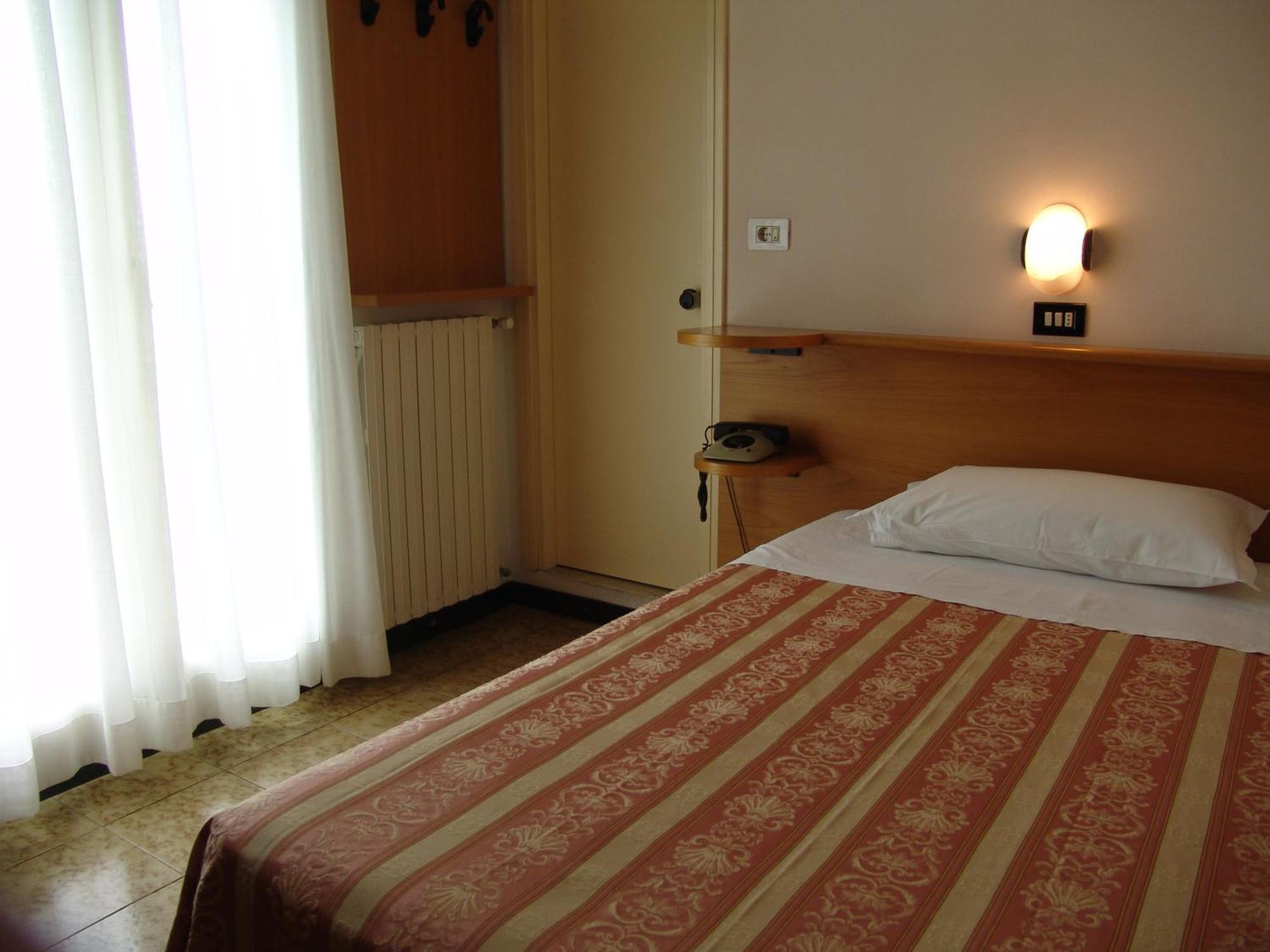 Hotel Excelsior Cervia Kamer foto