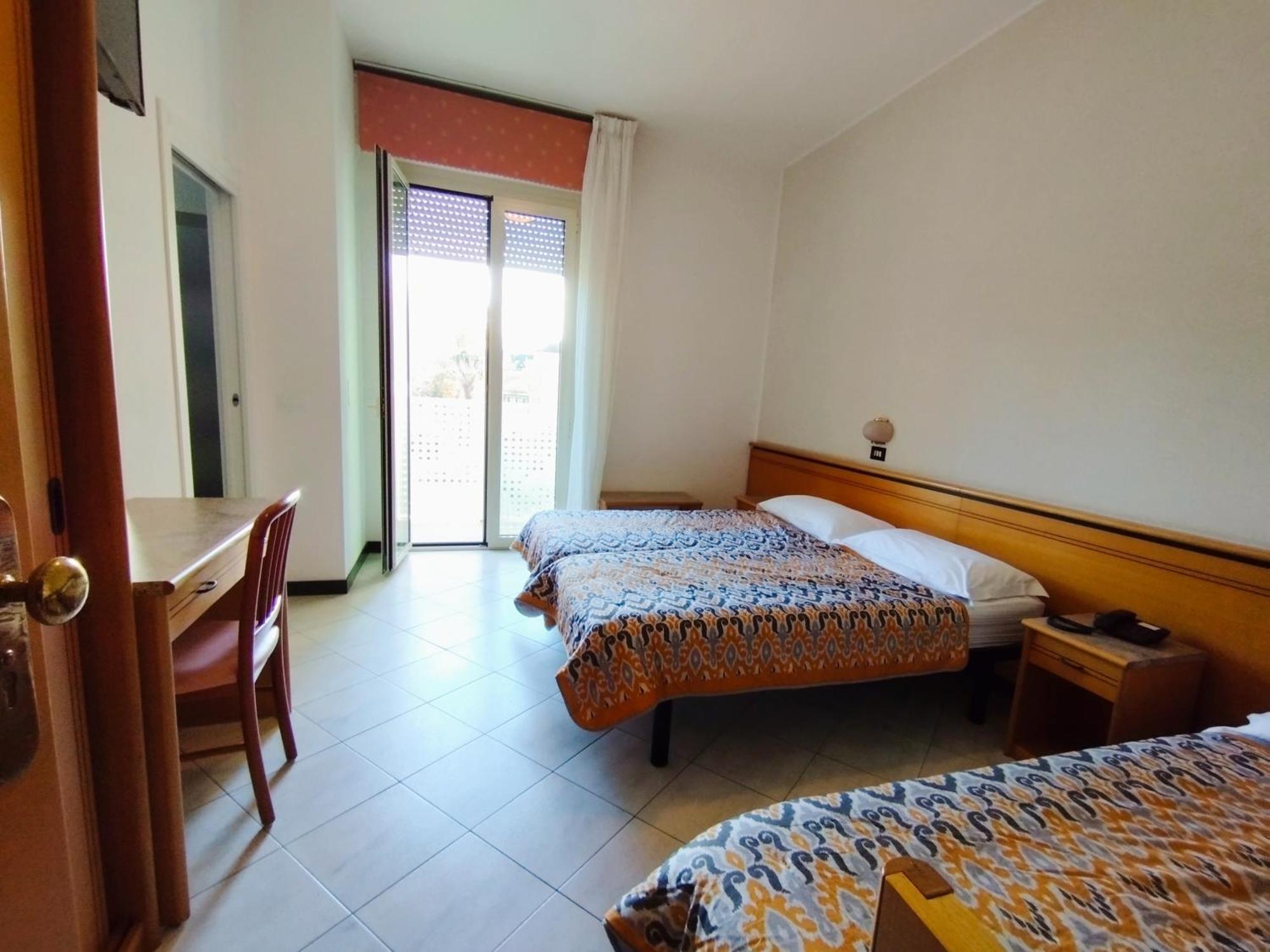 Hotel Excelsior Cervia Buitenkant foto